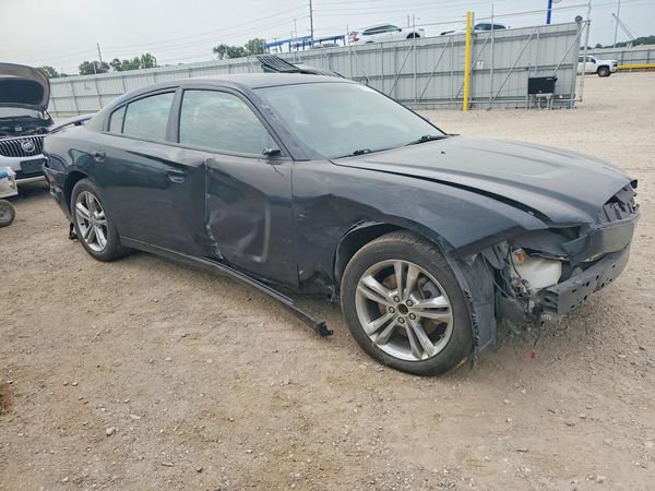 2013 DODGE CHARGER SXT — Passenger 3/4