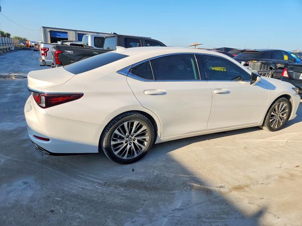 2019 LEXUS ES 350
