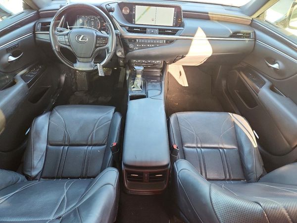 2019 LEXUS ES 350