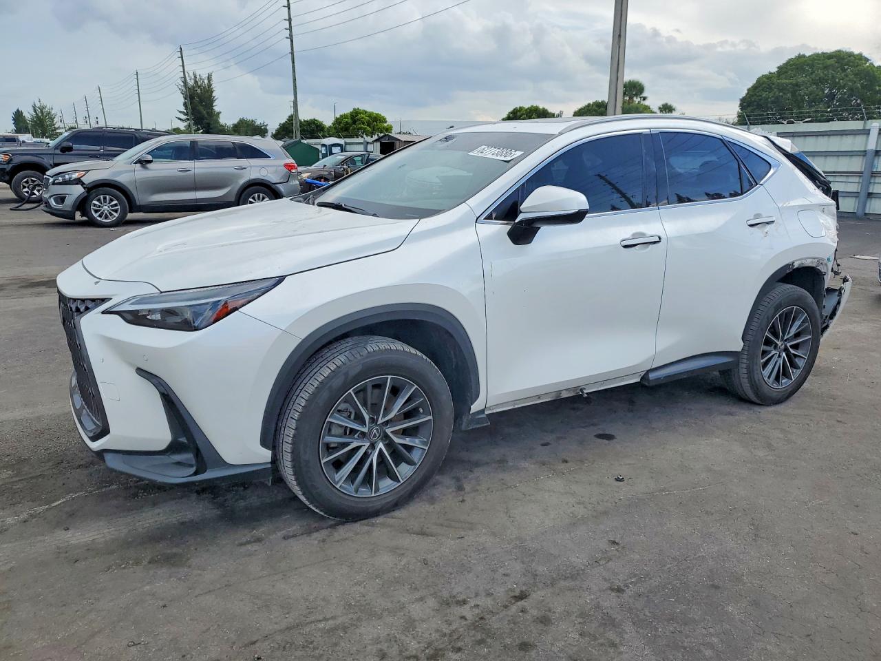 2023 LEXUS NX