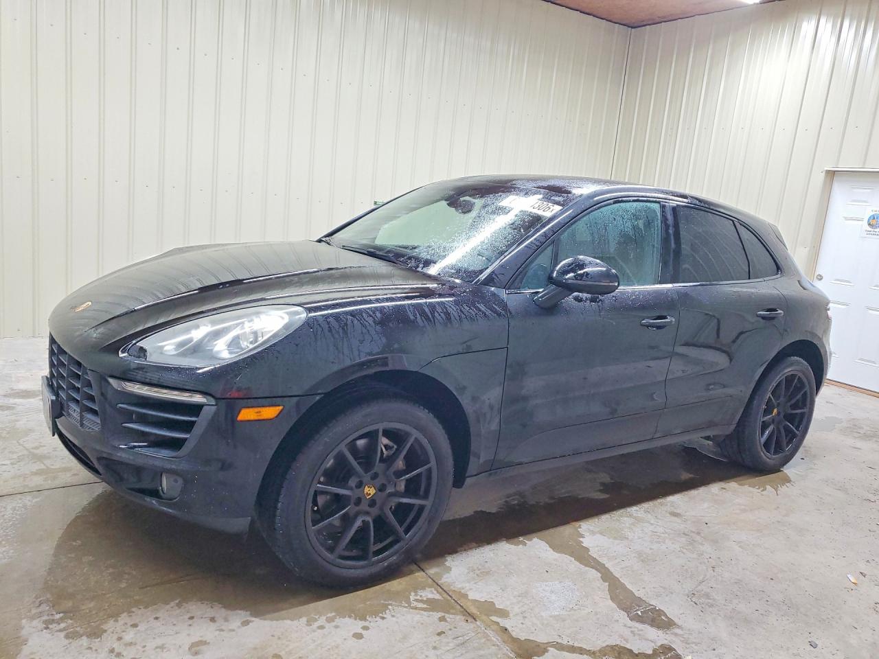 2015 PORSCHE MACAN