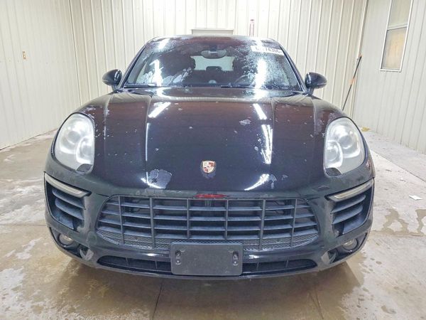 2015 PORSCHE MACAN