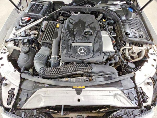 2016 MERCEDES-BENZ C C300