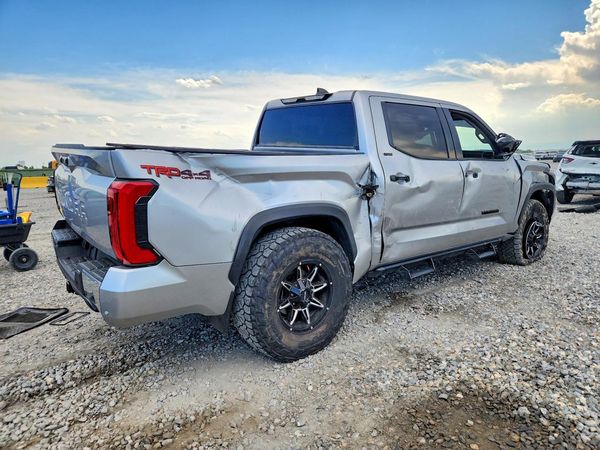 2023 TOYOTA TUNDRA
