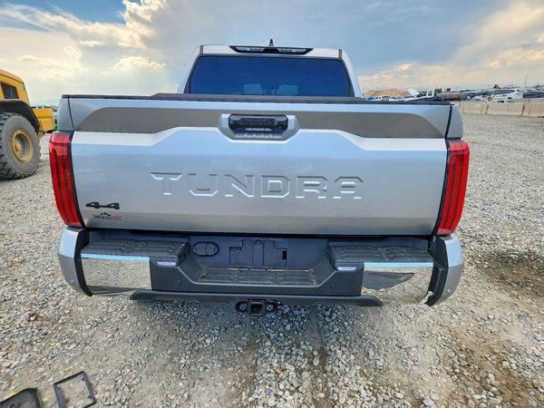 2023 TOYOTA TUNDRA