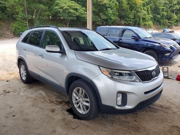 2015 KIA SORENTO GL