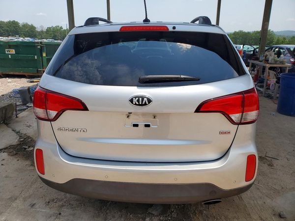2015 KIA SORENTO GL
