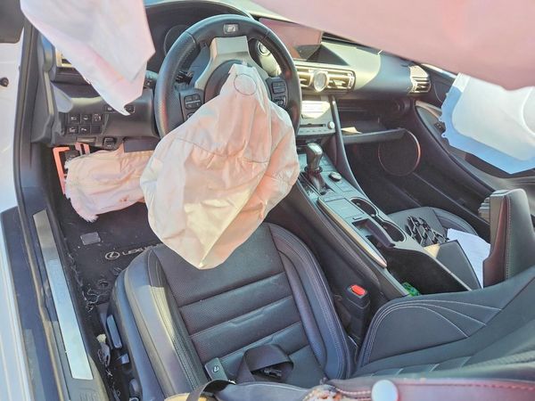 2019 LEXUS RC