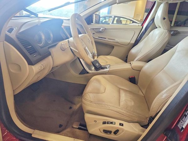 2013 VOLVO XC60