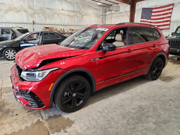 2024 VOLKSWAGEN TIGUAN 4Motion SE R-Line Black
