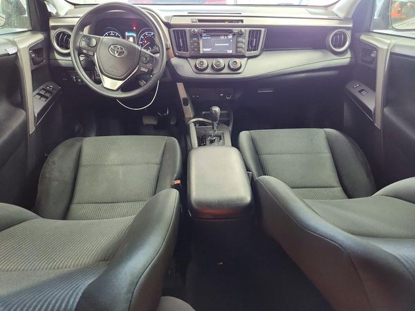2017 TOYOTA RAV4 LE