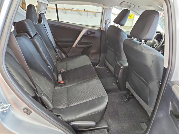2017 TOYOTA RAV4 LE