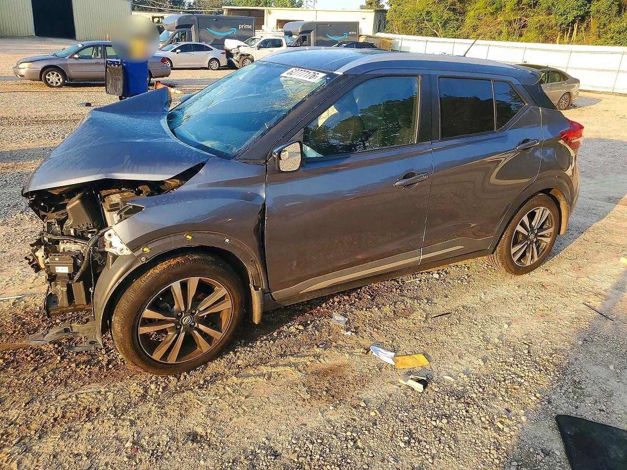 2020 NISSAN KICKS — Front 3/4