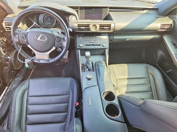 2016 LEXUS IS 300
