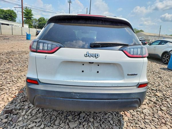 2019 JEEP CHEROKEE LATITUDE FWD