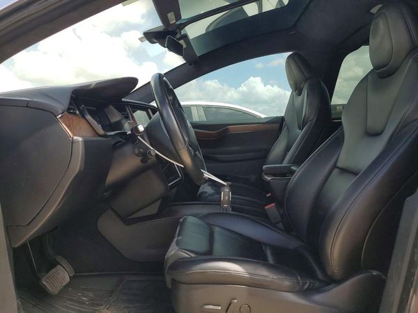 2020 TESLA MODEL X