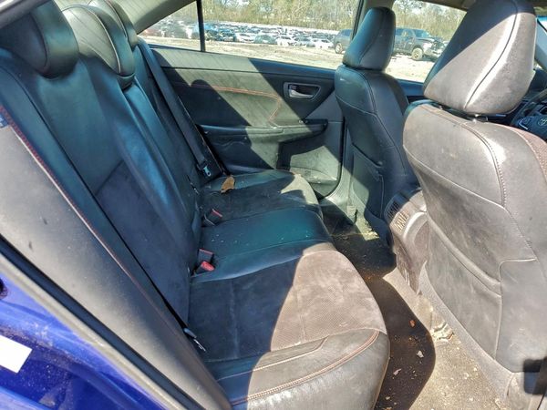 2015 TOYOTA CAMRY