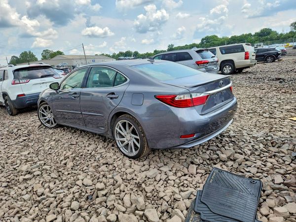 2013 LEXUS ES