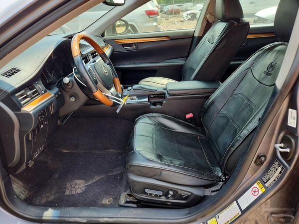2013 LEXUS ES