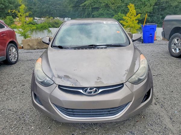 2013 HYUNDAI ELANTRA