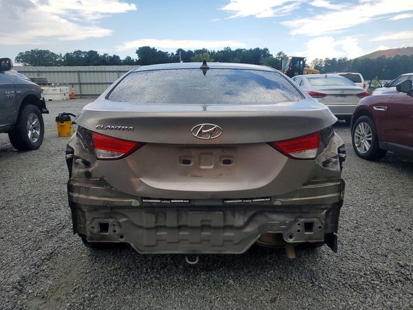 2013 HYUNDAI ELANTRA