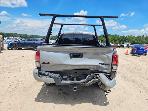 2017 TOYOTA TACOMA