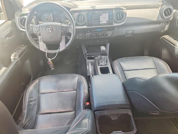 2017 TOYOTA TACOMA