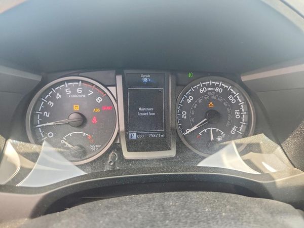 2017 TOYOTA TACOMA