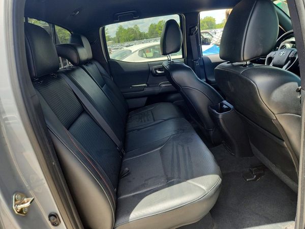 2017 TOYOTA TACOMA
