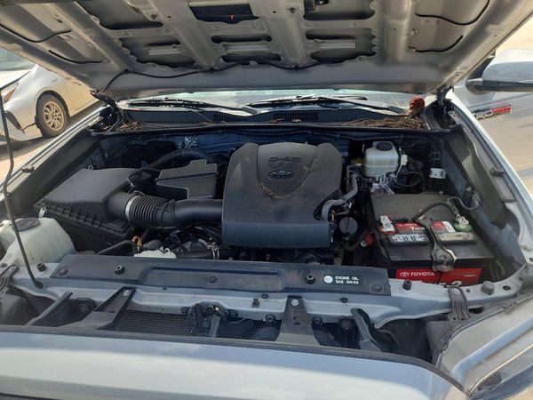 2017 TOYOTA TACOMA