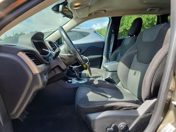 2015 JEEP CHEROKEE LATITUDE 4X4