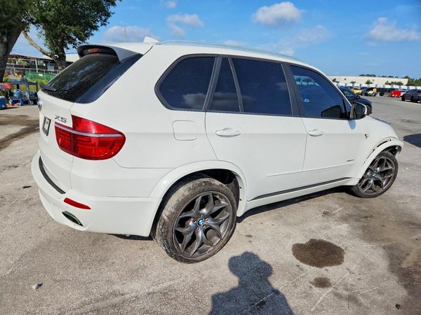 2012 BMW X5 xDrive50i