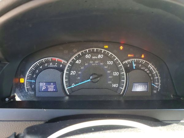 2014 TOYOTA CAMRY