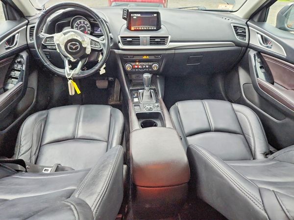 2017 MAZDA 3