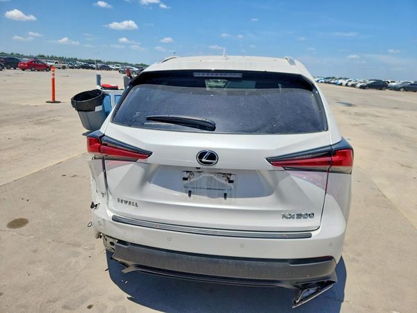 2021 LEXUS NX 300 300 Comfort