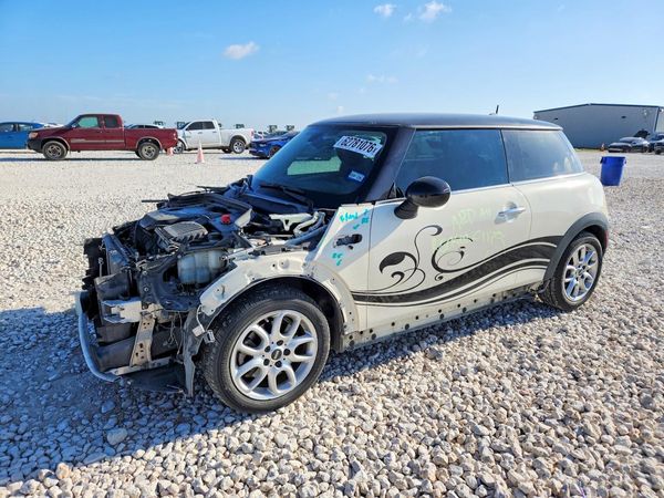 2017 MINI COOPER
