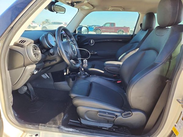 2017 MINI COOPER