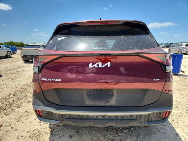 2023 KIA SPORTAGE X-LINE