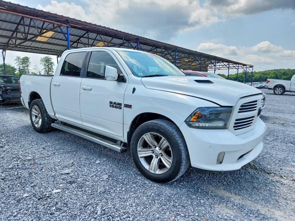2015 RAM 1500 SPORT CREW CAB 4X4