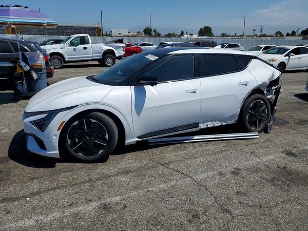 2025 KIA EV6