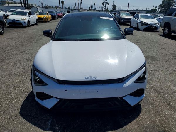 2025 KIA EV6