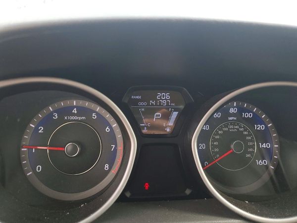 2013 HYUNDAI ELANTRA