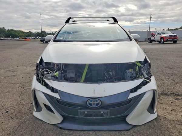 2020 TOYOTA PRIUS