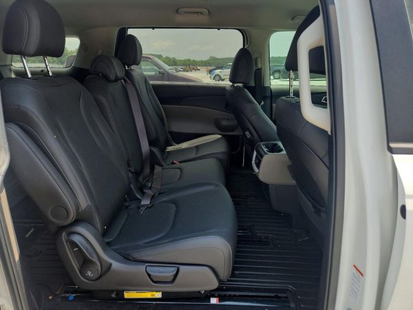 2026 KIA CARNIVAL