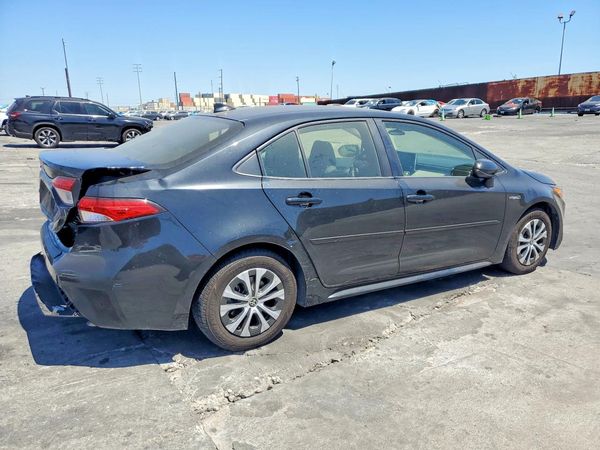 2021 TOYOTA COROLLA