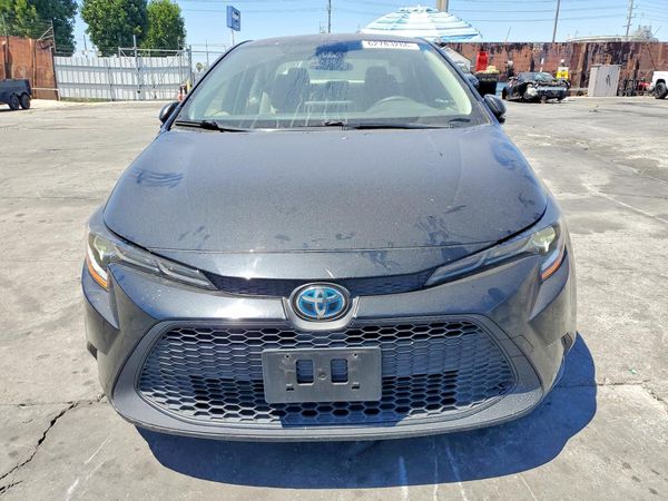 2021 TOYOTA COROLLA