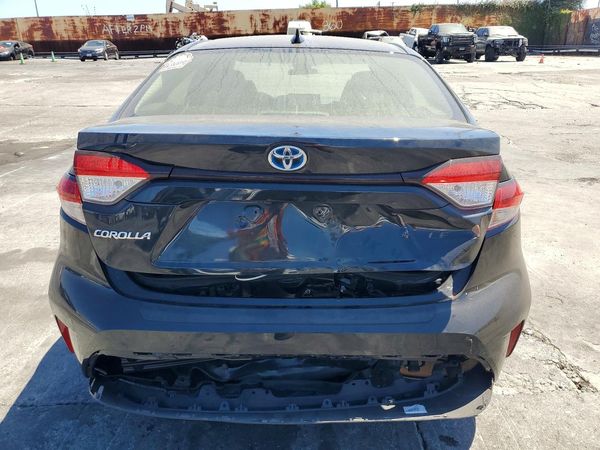 2021 TOYOTA COROLLA