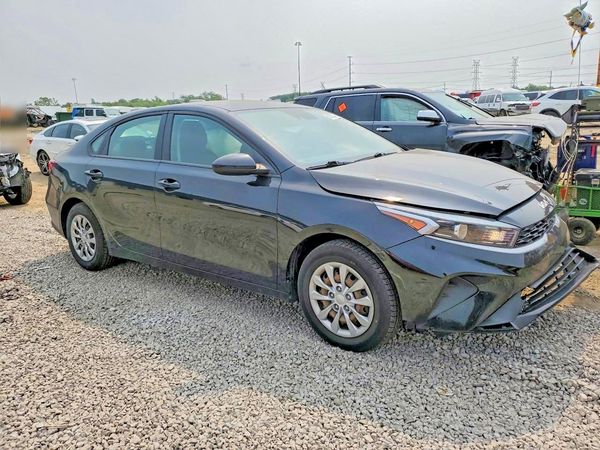 2022 KIA FORTE FE, LXS