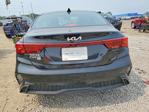 2022 KIA FORTE FE, LXS