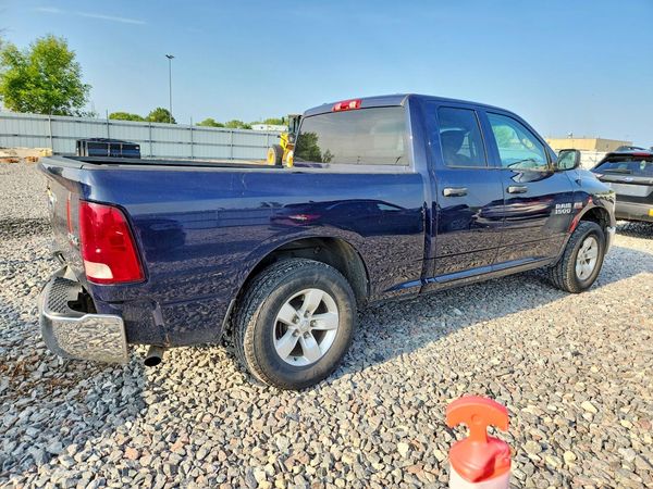 2016 RAM 1500 ST